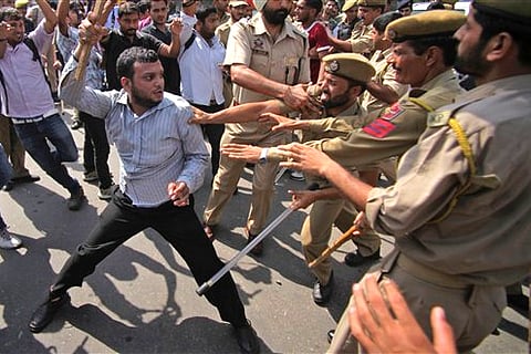 Unambiguous signs of trouble in Kashmir