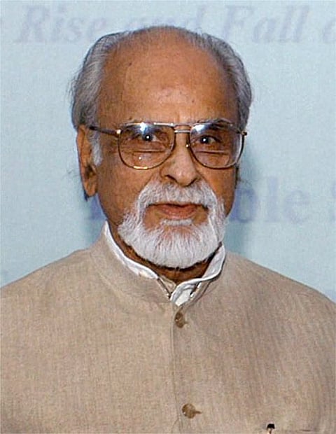 Man of peace, former Prime Minister IK Gujral passes away