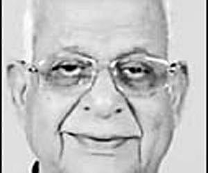 Chembai Puraskaram for Mavelikkara Velukutty Nair
