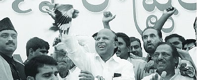 Nava Telangana Party president T Devender Goud releasing the blue jay (Palapitta), ‘State bird’, to declare formation of Telangana St