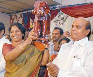 Former IAS officer P Sivagami, after joining the Bahujan Samaj Party, in the city on Tuesday/ Sampath Kumar