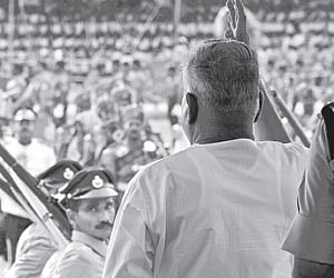 Chief Minister V S Achuthanandan taking the salute at the Independence Day parade held at the Central Stadium in Thiruvananthapuram on Saturday.