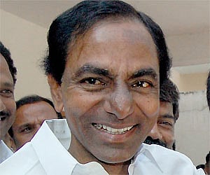 Violence in Hyderabad as KCR continues fast