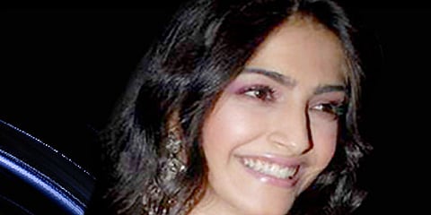 Actress Sonam Kapoor. Sampurn Pics