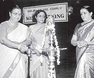 Jancy James, Vice-Chancellor of Central University, Kasargod, inaugurating the ‘Merit Evening’ organised by the Sahodaya Schools in Kochi.