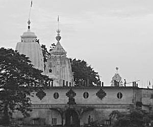 Orissa: Work never stops at Chhatia temple
