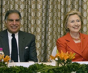 Ratan Tata (left) and Hillary Clinton at the meeting with business leaders, July 18. (AP)