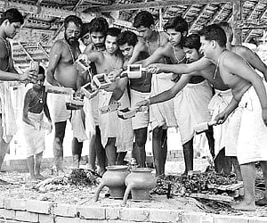 A ritual being performed during the Agnishtoma Somayagam in Aluva on Thursday. The yagam, held after a gap of 222 years, will conclude on the banks of