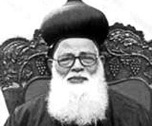 Mar Osthathios and Sugathakumari.