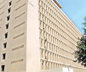 TNEB headquarters; and former DSP of TNEB P Radhakrishnan