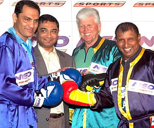 Mohammed Azharuddin, Arvind D Silva and Australian Barry Richards at the launch of NEO Sports in Kolkata. (UNI FILE PHOTO)