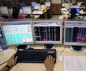 A stockbroker uses his terminal to trade at a brokerage firm in Mumbai in this September 30, 2008 file photo. Reuters
