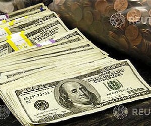 India can absorb nearly $100 billion of dollars in capital inflows before it needs to take strong restrictive measures. (Photo: Reuters)