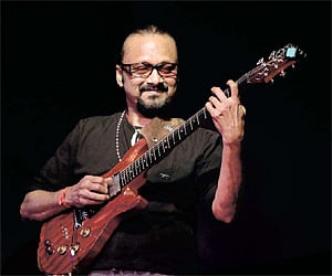 Master of the fretboard