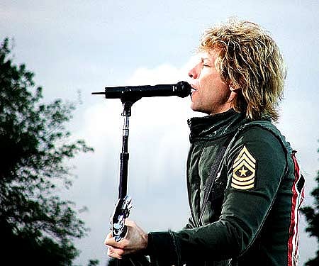 Jon Bon Jovi in concert (Pic: Wikimedia Commons).