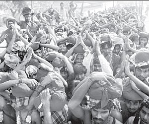 Bhavanis visiting Kanakadurga temple in Vijayawada on Monday to call off their Deeksha.