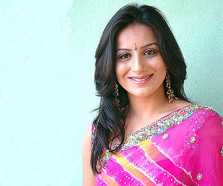 Pooja Gandhi (Pic: Sampurn Pix)