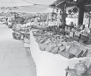 Shilparamam wears a deserted look as vendors sit around twiddling their thumbs |R V K Rao