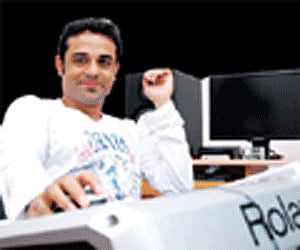 Shaan of music