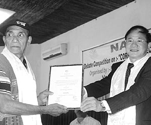 ‘THANK YOU’: Alorno Pul being felicitated by PWD Minister Nabam Tuki
