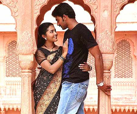 A still from 'Sanikizhamai Sayangalam 5 Mani' (Pic: ENS).