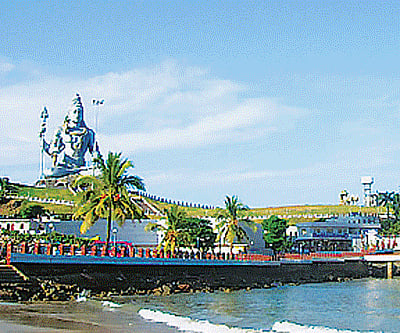A view of Murudeshwar which houses the world’s second largest statue of Shiva