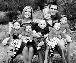 Casey and Ethan with Eliot and their quintuplets