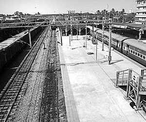 South railway station crying for facilities