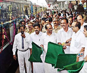 Union Minister K V Thomas flagging off the new Ernakulam- Bangalore (Weekly) Superfast Express at Ernakulam Junction railway station on Sunday