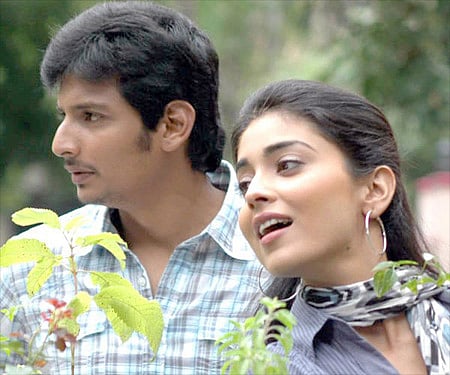 A still from 'Rowthiram'.