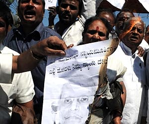 JD(S) activists protesting against the Justice BK Somasekhara report at MG Road in Bangalore on Saturday.