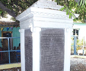 The four-sided pedestal on Anna Salai