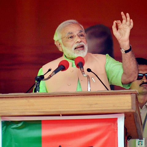 EC notice to Modi over 'khooni panja' remark
