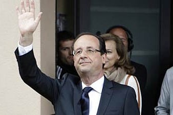 France's Hollande on Japan visit to push nuke ties