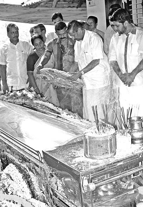 Kalamandalam Ramankutty Nair cremated