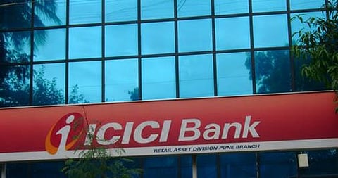 I-T issues notices to ICICI, Axis, HDFC banks