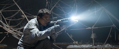 Fans sink into Cruise's 'Oblivion' in $38.2 million debut
