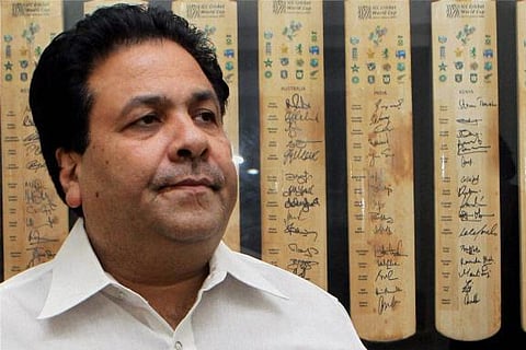 Srinivasan should stay away from probe: Shukla