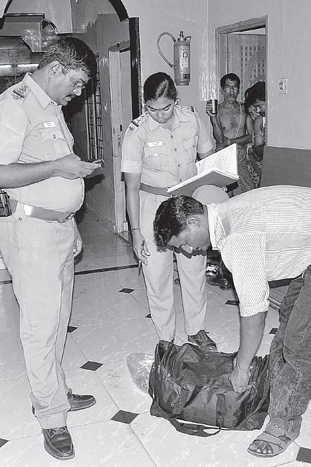 Suspicious man murders wife