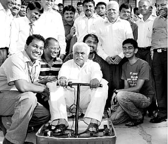 Minister visits engineering college