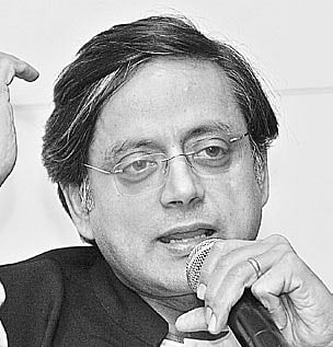 Tharoor hails Jaya for education scheme's successful rollout