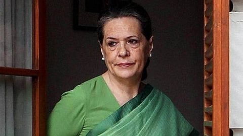 Sonia Gandhi consults Antony on Bansal issue