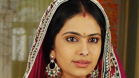 Catch Roli in new avatar in 'Sasural Simar Ka'