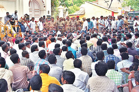 Cop among four hurt as workers’ stir triggers tension