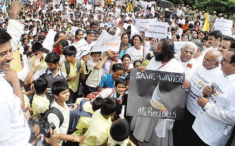 Save water, save Bengaluru, says Sri Sri