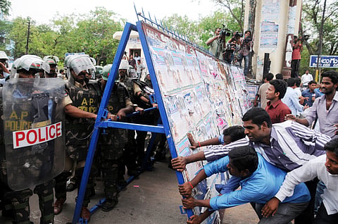 OU students clash with cops on eve of Chalo Assembly