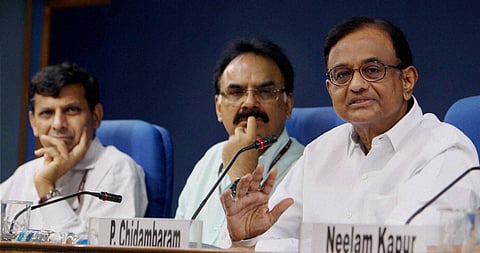 FM’s pep talk fails to lift markets