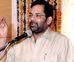 Advani neither supporting nor opposing anyone: Naqvi
