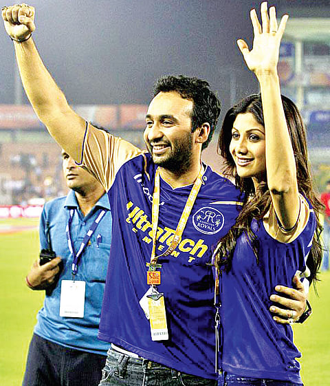 Royal shame as Kundra admits to IPL-6 betting