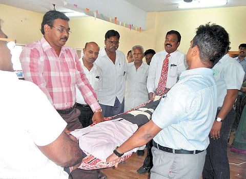 IRCS to impart first-aid lessons to 1 lakh students